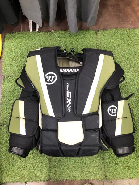 Senior Medium Warrior Ritual X5 Pro Goalie Chest Protector (Used)