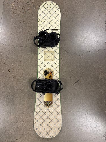 Atomic Alibi 156cm Snowboard | Salomon Arcade Bindings Small/Medium (Used)