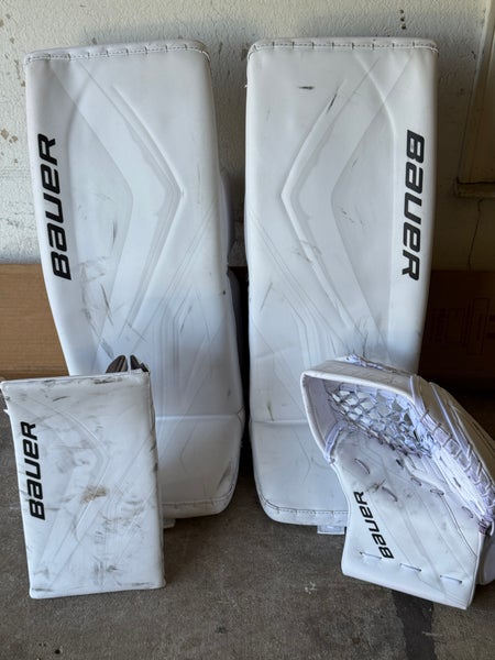 USED Bauer Flylite XS 32+1 Regular Goalie Full Set