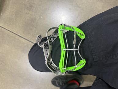 Used STX 4SIGHT PLUS Lacrosse Facial Protect Green Senior 11605-S000210168