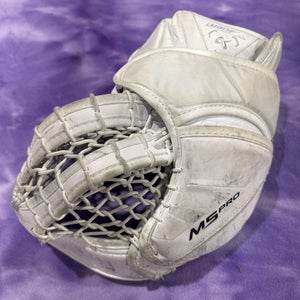 White Intermediate Bauer M5 Pro Goalie Glove Regular (Used)