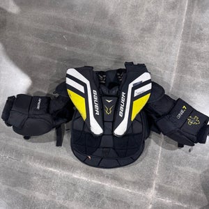 Junior Small Bauer Supreme One.7 Goalie Chest Protector (Used)
