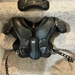 Extra Large Adult Xenith Flyte Shoulder Pads (Used)
