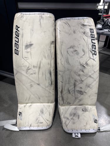 White Medium Senior Bauer Supreme 2S Pro Goalie Leg Pads (Used)