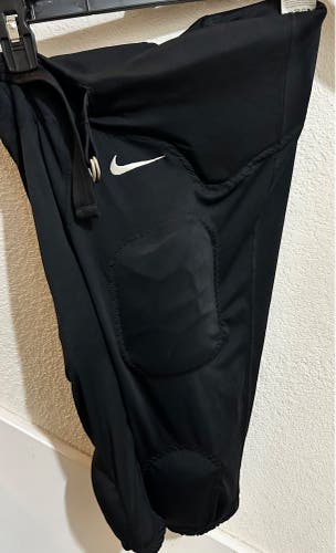 Black Large Youth Nike Game Pants (Used)