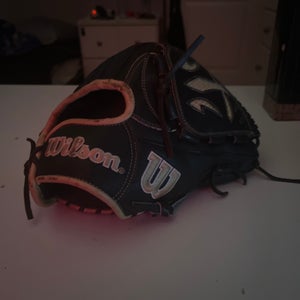2024 Wilson A2000 RH Pitcher's Baseball Glove 12" (Used)