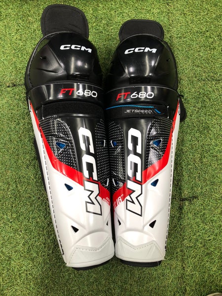 Senior CCM Jetspeed FT680 Shin Pads 16" (Used)