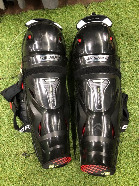Senior Bauer Vapor Hyperlite Shin Pads 16" (Used)