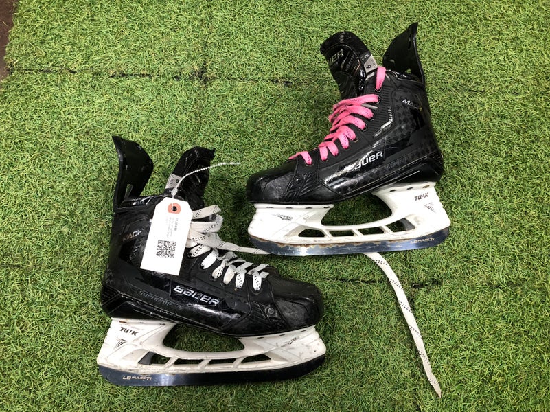 Intermediate Bauer Supreme Mach Hockey Skates 6.0 | Fit 3 (Used)