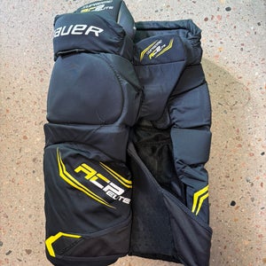 Intermediate Medium Bauer Supreme ACP Elite Girdle (Used)