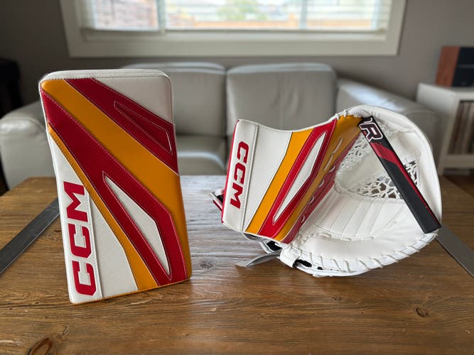Brand New - NHL Stock Pro Return CCM Eflex 7 Glove and Blocker Set - Dustin Wolf
