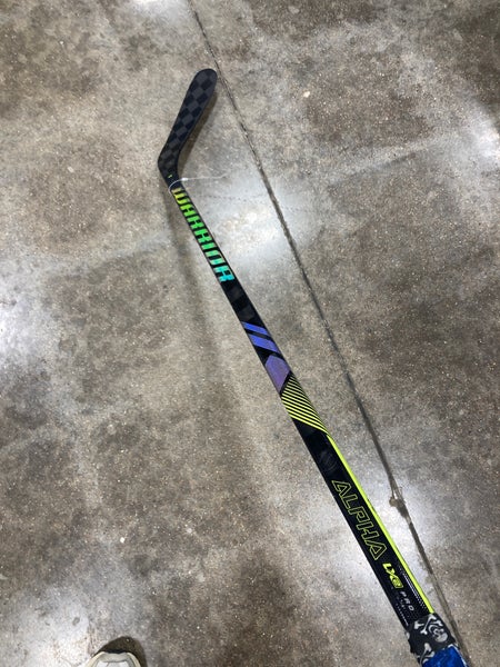 Youth Warrior Alpha LX2 Pro Hockey Stick Right Handed W03 Less Than 30 Flex (Used)