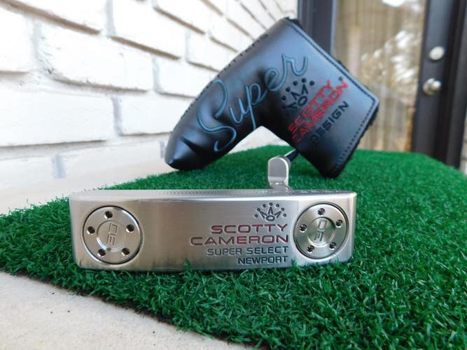 Titleist Scotty Cameron Super Select Newport Putter - 35"