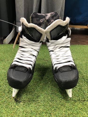 Intermediate CCM Tacks AS580 Hockey Skates Regular Width 6 (Used)