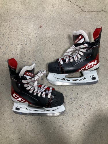CCM JetSpeed FT475 Hockey Skates | Size 1.5
