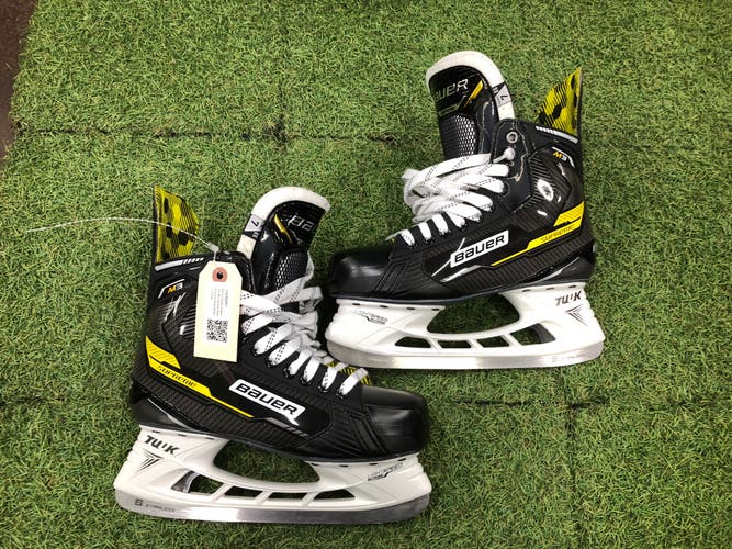 Senior Bauer Supreme M3 Hockey Skates Extra Wide Width 7 (Used)