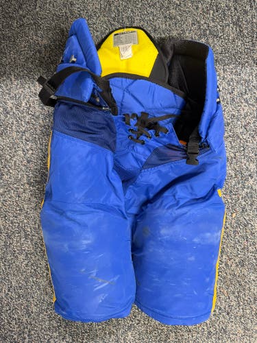 Pro-Stock Senior Large CCM HPTKXP Hockey Pants (Used)