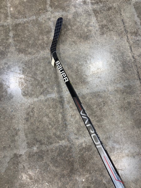 Youth Bauer Vapor Hyperlite Hockey Stick Right Handed P92 Less Than 30 Flex (Used)