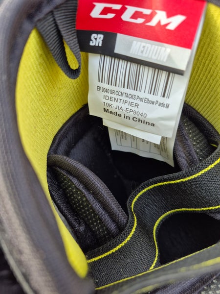 Senior Medium CCM Tacks 9040 Elbow Pads (New)