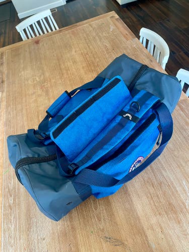 Jones Golf Weekender 55L Duffle Bag w/ Scott Stallings Kids Play Free Patch