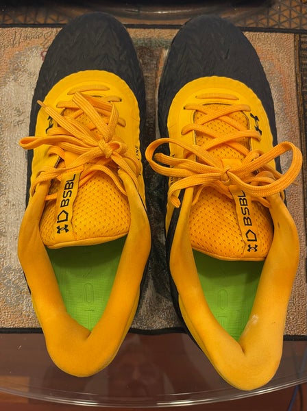 Black Men's Size M 11.0 (W 12.0) Adult Low Top Molded Cleats (Used)