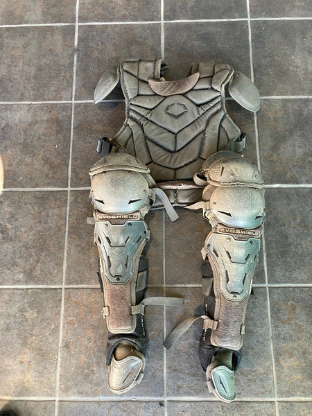 Adult EvoShield Catcher's Set (Used)