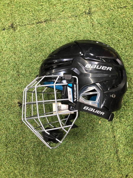 Black Medium Bauer Re-akt 65 Helmet (Used)
