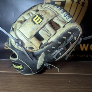 Infield RH Wilson A3000 exo g4 Baseball Glove 11.5" (Used)