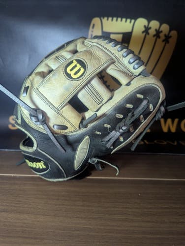 Infield RH Wilson A3000 Baseball Glove 11.5" (Used)