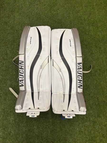 White 34" Senior Vaughn Ventus Pro LT98 Goalie Leg Pads (Used)