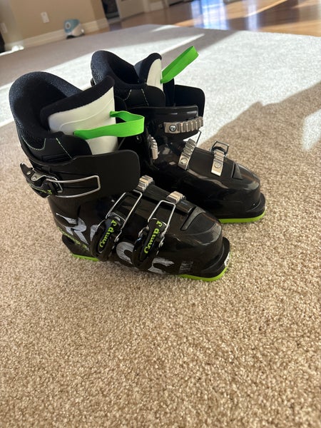 Mondo 20 & 20.5 Unisex Rossignol Comp J3 Ski Boots Medium Flex (Used)