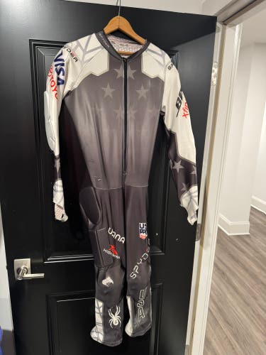 Unisex XL Spyder U.S. Ski Team Ski Suit padded (Used)