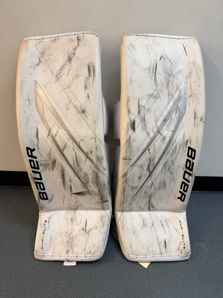 White 33" Senior Bauer Vapor Hyperlite 2 Goalie Leg Pads (Used)