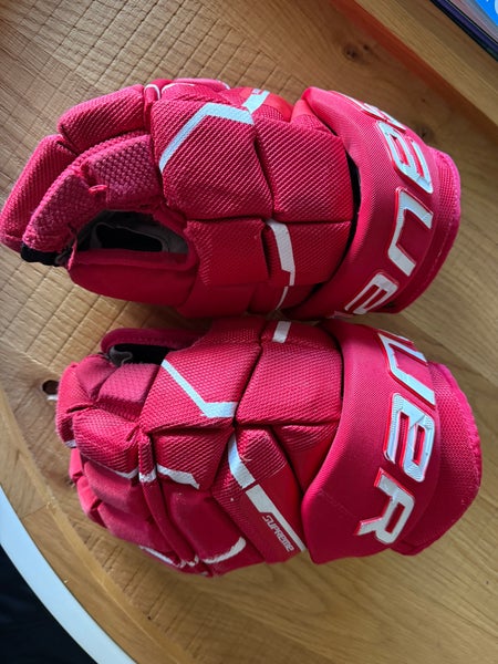 Used 13” Bauer Supreme Mach Gloves (RED)