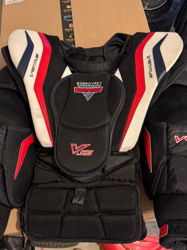 XL Vaughn Ventus LT98 Goalie Chest Protector Pro Stock (Used)