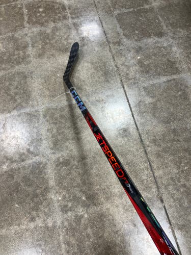 Junior CCM JetSpeed FT7 Pro Hockey Stick Right Handed 50 Flex (Used)