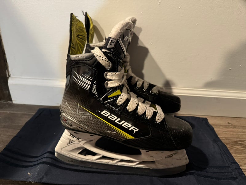 2023 Bauer Vapor X4 Hockey Skates Regular Width Size 3.5 (Used)