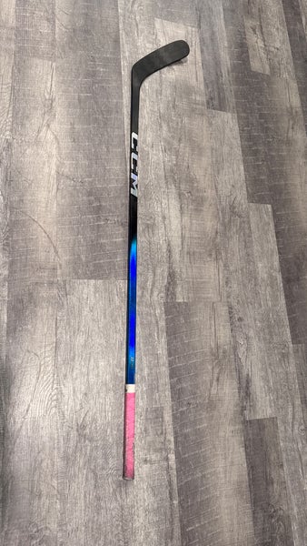 Intermediate CCM JetSpeed FT8 Pro Right Handed Hockey Stick P29+1/4 65 Flex (Used)