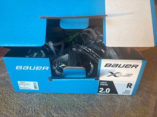 Bauer XLS Hockey Skates Size 2 (New)
