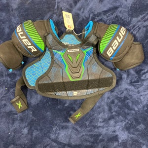 Large Youth Bauer bauer x Shoulder Pads (Used)
