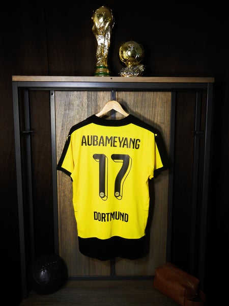 Borussia Dortmund 2015/2016 Home Jersey – Aubameyang #17 – Size M (MPN: 747991)