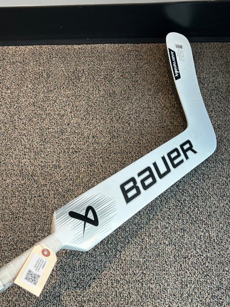 Used Junior Bauer Elite Regular Goalie Stick 22" | P31