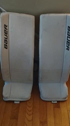 30" Bauer Goalie Leg Pads (Used)