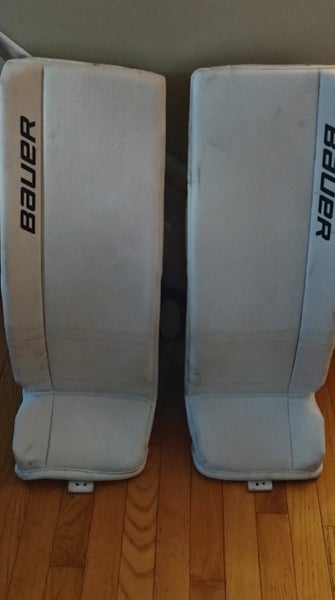 30" Bauer Goalie Leg Pads (Used)