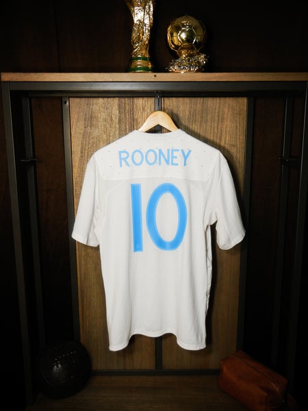 England 2010/11 Home Jersey – Rooney #10 – Medium – White Umbro Shirt