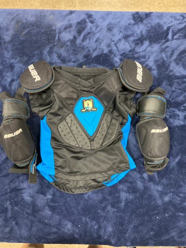 Small Youth Bauer Prodigy Shoulder Pads (Used)