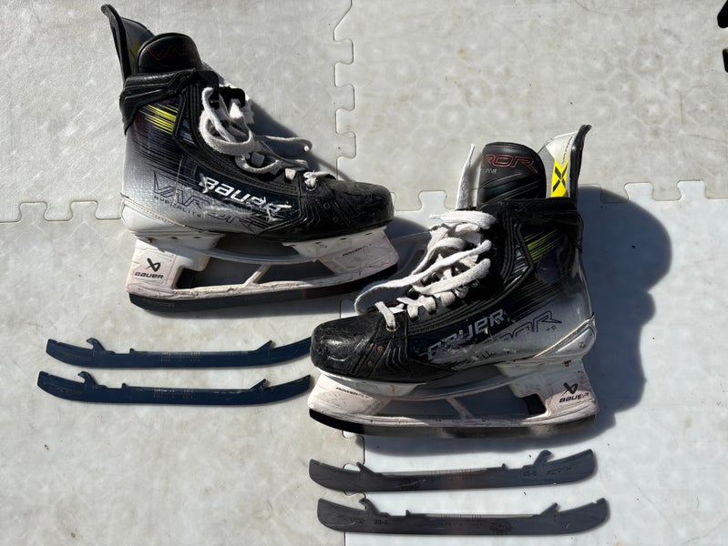 Bauer Vapor Hyperlite 2 Hockey Skates 8 with extra blades