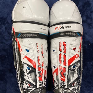 Junior CCM Jetspeed ft6 pro Shin Pads 13" (Used)