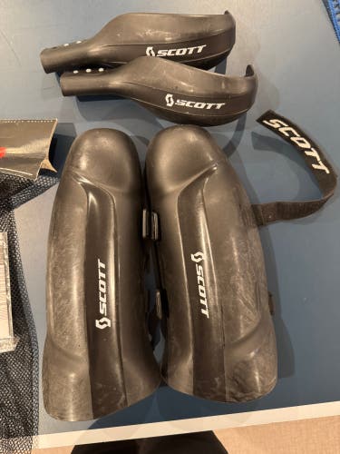 RC JR SCOTT Shin Guards One Size Fits