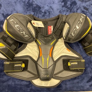 Small Senior CCM Super Tacks AS1 Shoulder Pads (Used)
